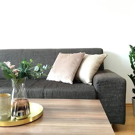 Feel Like @strakova, Very Luxury Apartment